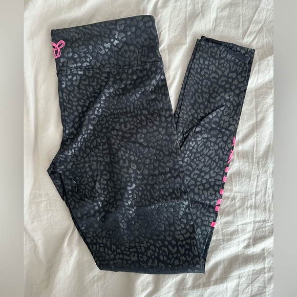Like New Aritzia TNA Leopard Equator Leggings - Medium - Picture 2 of 7